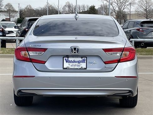 Certified 2022 Honda Accord Touring image 5