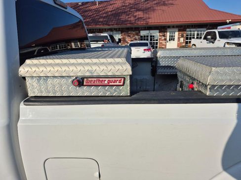 Used 2014 Ford F250 XL w/ Camper Package image 24