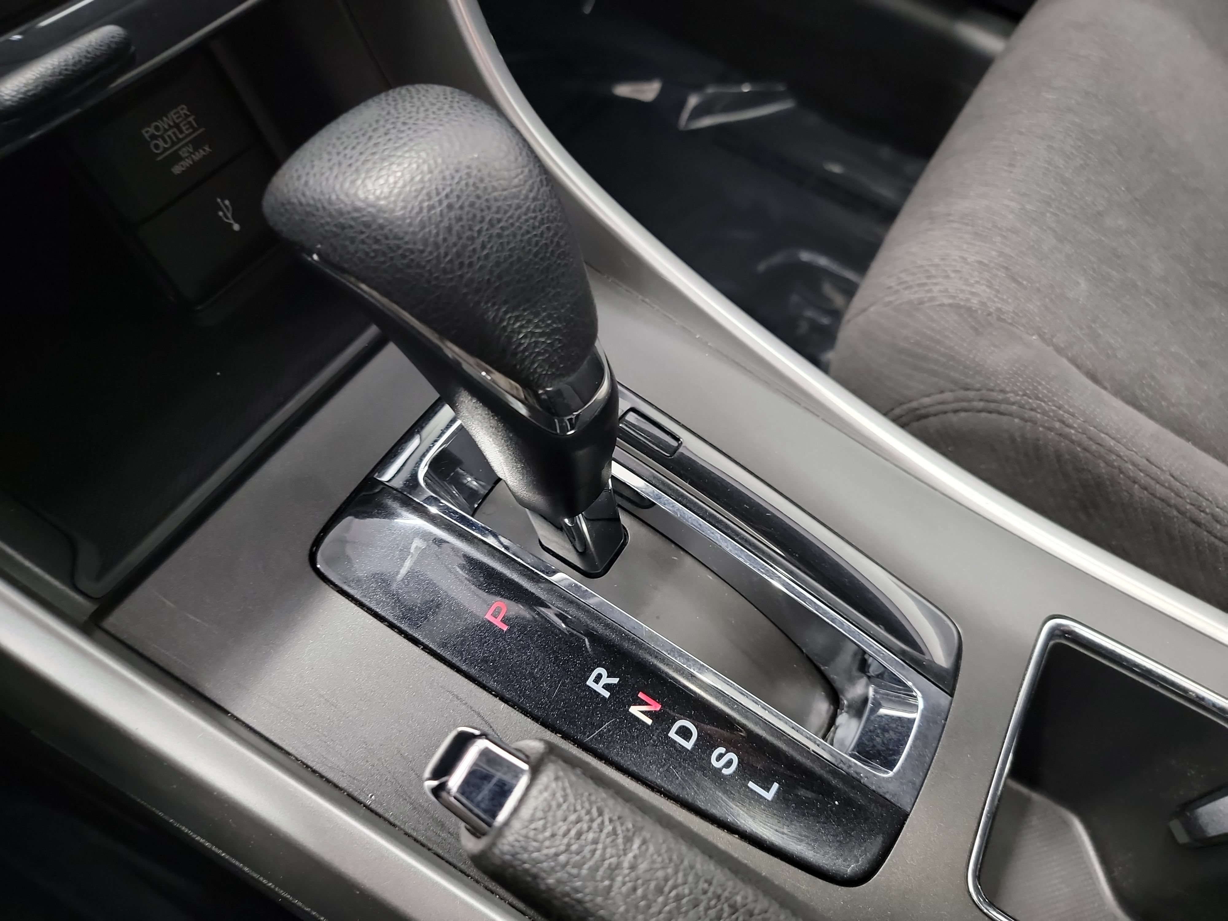 Used 2015 Honda Accord EX image 33