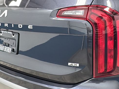 Used 2025 Kia Telluride S AWD/4WD image 42