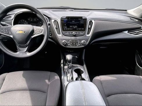 Used 2024 Chevrolet Malibu LT FWD image 7