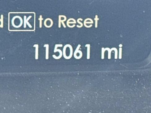 Used 2017 Lincoln Continental Reserve w/ Technology Package FWD image 30