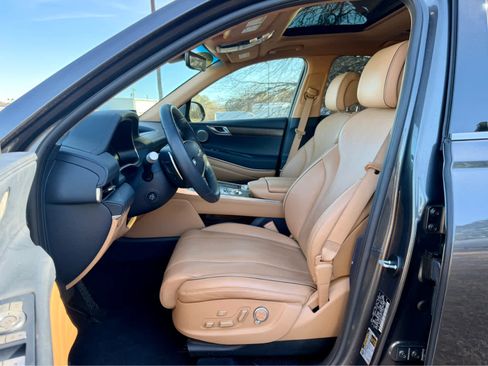 Used 2023 Genesis GV80 2.5T w/ Prestige Package image 10