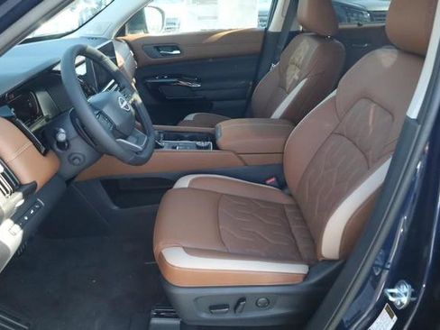 New 2026 Nissan Pathfinder Platinum AWD/4WD image 20