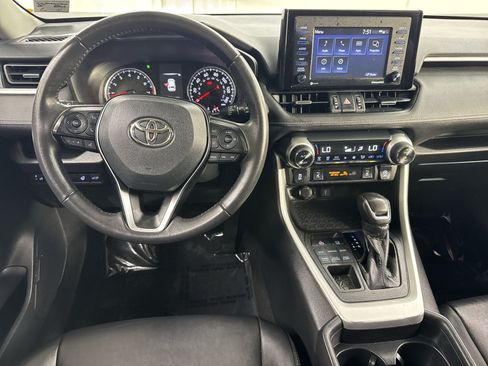 Used 2021 Toyota RAV4 XLE Premium AWD/4WD image 35