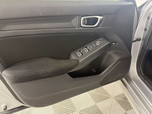 Used 2022 Honda Civic Sport image 11