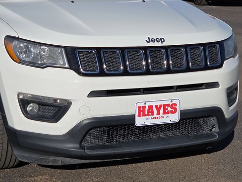 Used 2018 Jeep Compass Latitude w/ Popular Equipment Group image 6