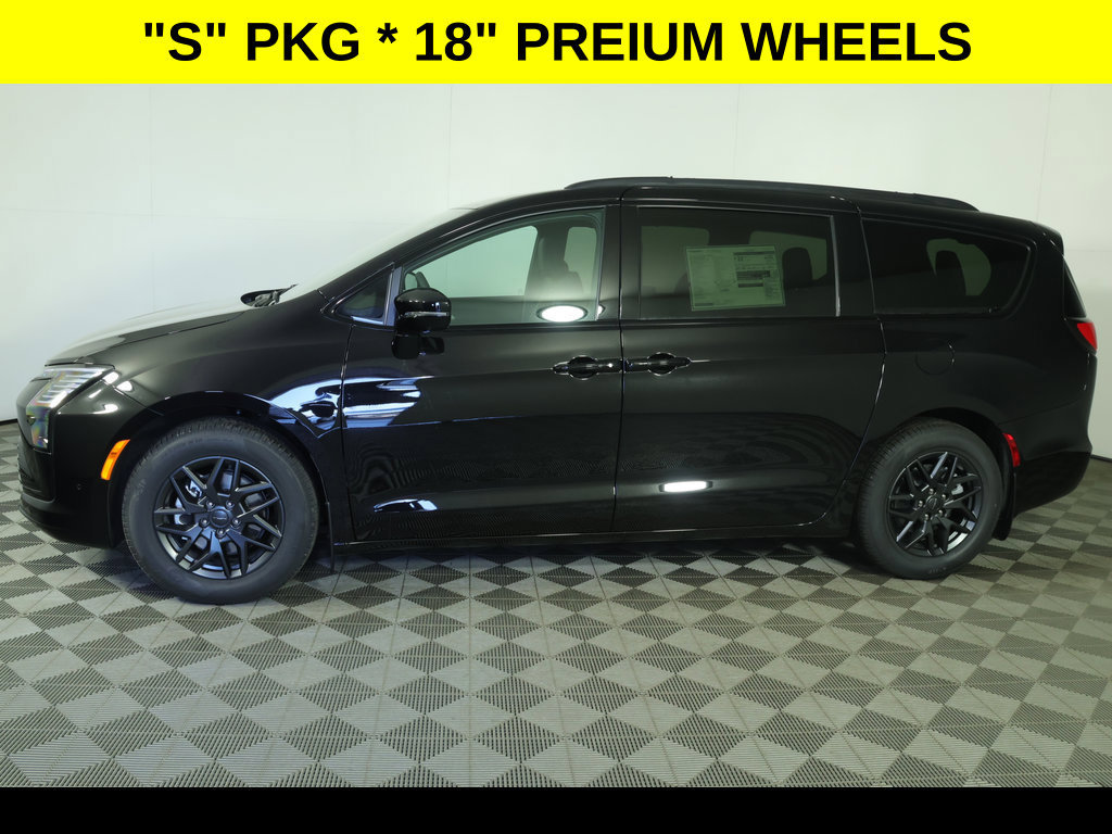 New 2027 Chrysler Pacifica Select w/ S Appearance Package FWD image 6