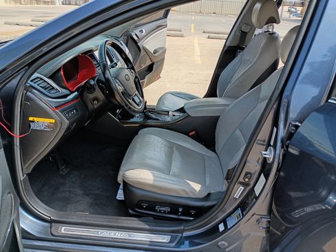 Used 2015 Kia Cadenza Limited image 25