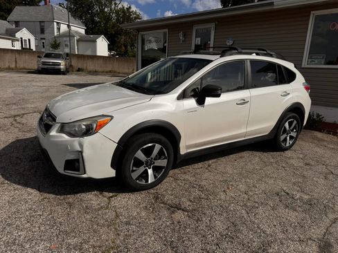Used 2016 Subaru Crosstrek Touring AWD/4WD image 1