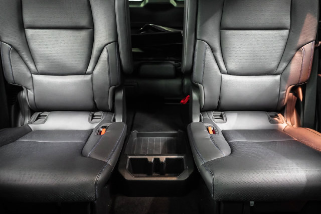 Used 2024 Toyota Sequoia Platinum AWD/4WD image 20