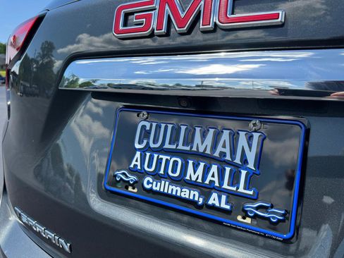 Used 2018 GMC Terrain SLE w/ Driver Convenience Package image 8