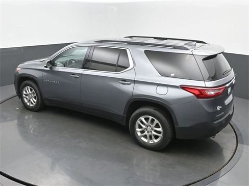 Used 2020 Chevrolet Traverse LT w/ Driver Confidence II Package image 42