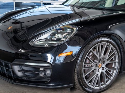 Used 2023 Porsche Panamera Platinum Edition image 12