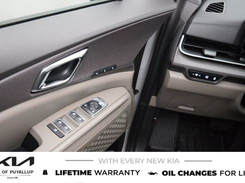 New 2026 Kia Carnival EX FWD image 27