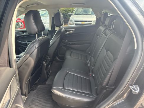 Used 2020 Ford Edge SEL FWD image 10