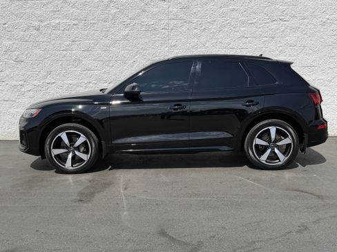 Used 2023 Audi Q5 2.0T Premium Plus w/ Premium Plus Package AWD/4WD image 4
