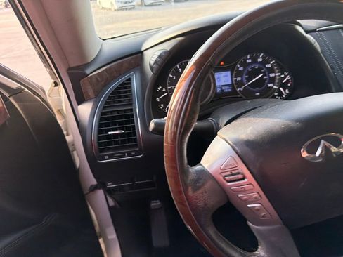 Used 2017 INFINITI QX80 2WD image 9