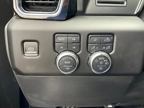 Used 2022 GMC Sierra 1500 Denali image 24
