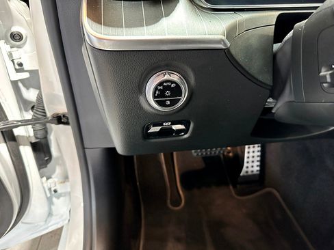 Certified 2024 Mercedes-Benz C 300 4MATIC Sedan image 17