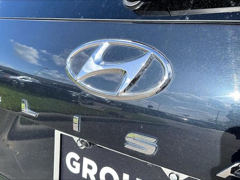 Used 2024 Hyundai Palisade Limited FWD image 10