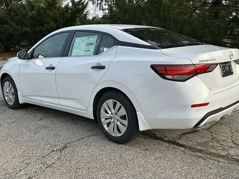 New 2025 Nissan Sentra S image 7