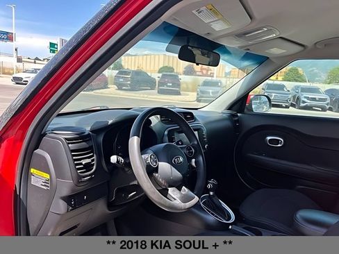 Used 2018 Kia Soul + FWD image 18