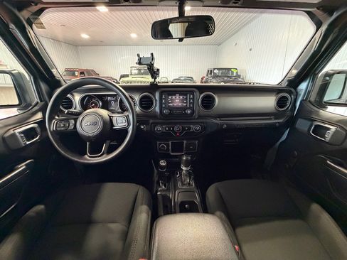 Used 2020 Jeep Wrangler Unlimited Sport AWD/4WD image 24