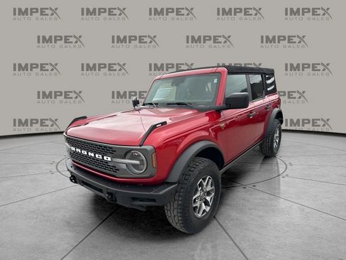 Used 2021 Ford Bronco Badlands image 1