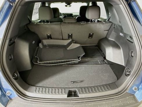 New 2026 Chevrolet Equinox LT w/ Midnight Edition FWD image 27