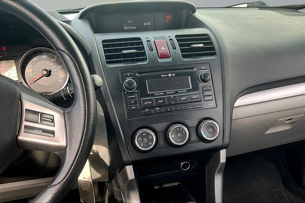 Used 2014 Subaru Forester 2.5i Premium w/ Popular Package #2 AWD/4WD image 9