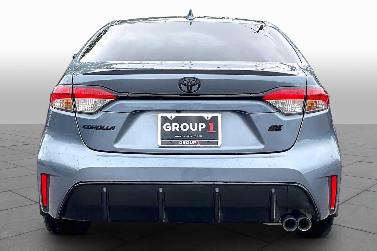 Used 2026 Toyota Corolla SE FWD image 5