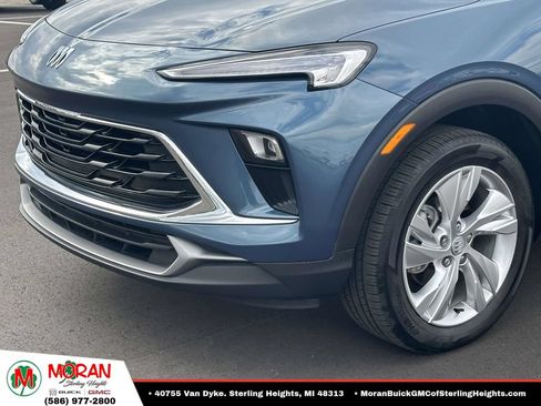 Used 2024 Buick Encore GX Preferred AWD/4WD image 7