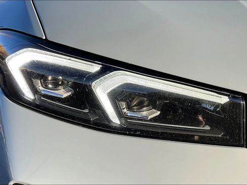 Used 2024 BMW M340i xDrive w/ Premium Package image 32