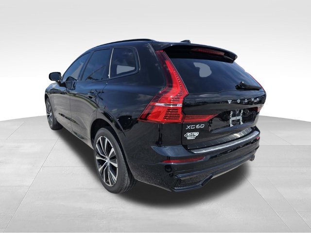 Used 2025 Volvo XC60 B5 Plus w/ Protection Package Premier AWD/4WD image 4