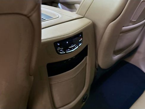 Used 2019 Cadillac Escalade Platinum image 29