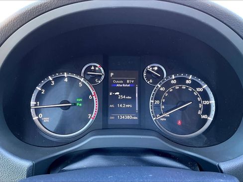 Used 2020 Lexus GX 460 Premium image 26