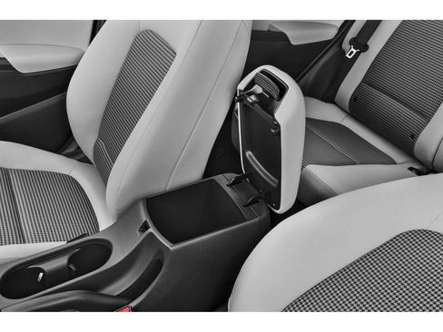 Used 2023 Hyundai Kona SE w/ Cargo Package FWD image 10