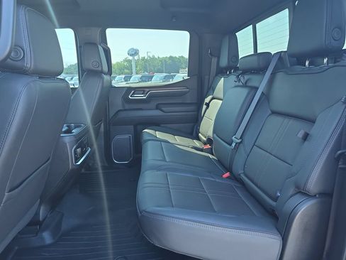 Used 2024 Chevrolet Silverado 1500 High Country w/ Max Trailering Package AWD/4WD image 29