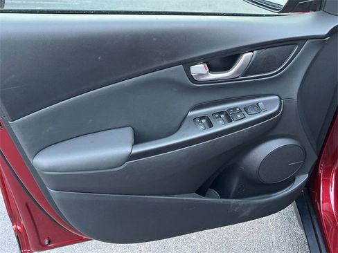 Used 2023 Hyundai Kona Limited w/ Cargo Package image 25