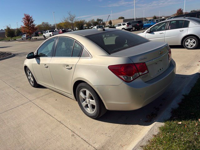 Used 2015 Chevrolet Cruze LT w/ Enhanced Safety Package FWD image 8