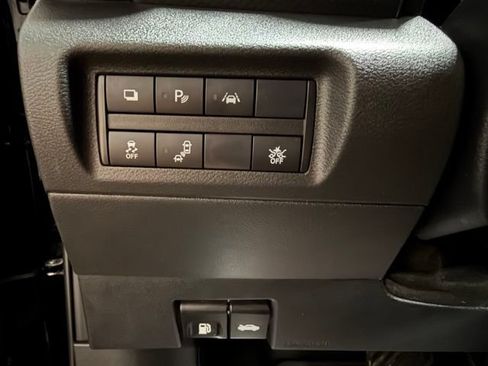 Used 2024 Nissan Kicks S FWD image 33