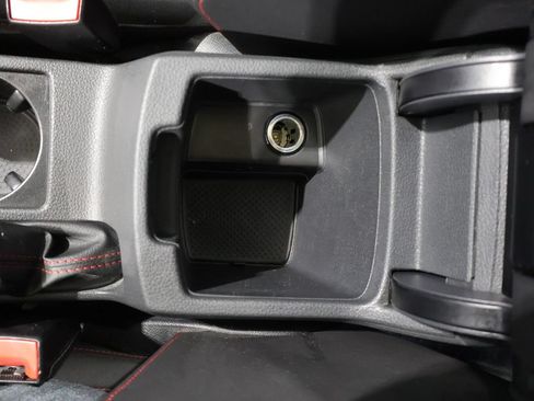 Used 2015 Volkswagen GTI Autobahn FWD image 32