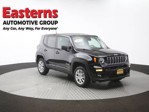 Used 2023 Jeep Renegade Latitude AWD/4WD image 49