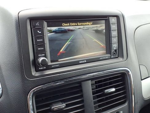 Used 2017 Dodge Grand Caravan GT w/ Safety Sphere Group FWD image 24