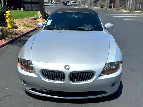 Used 2003 BMW Z4 2.5i image 4