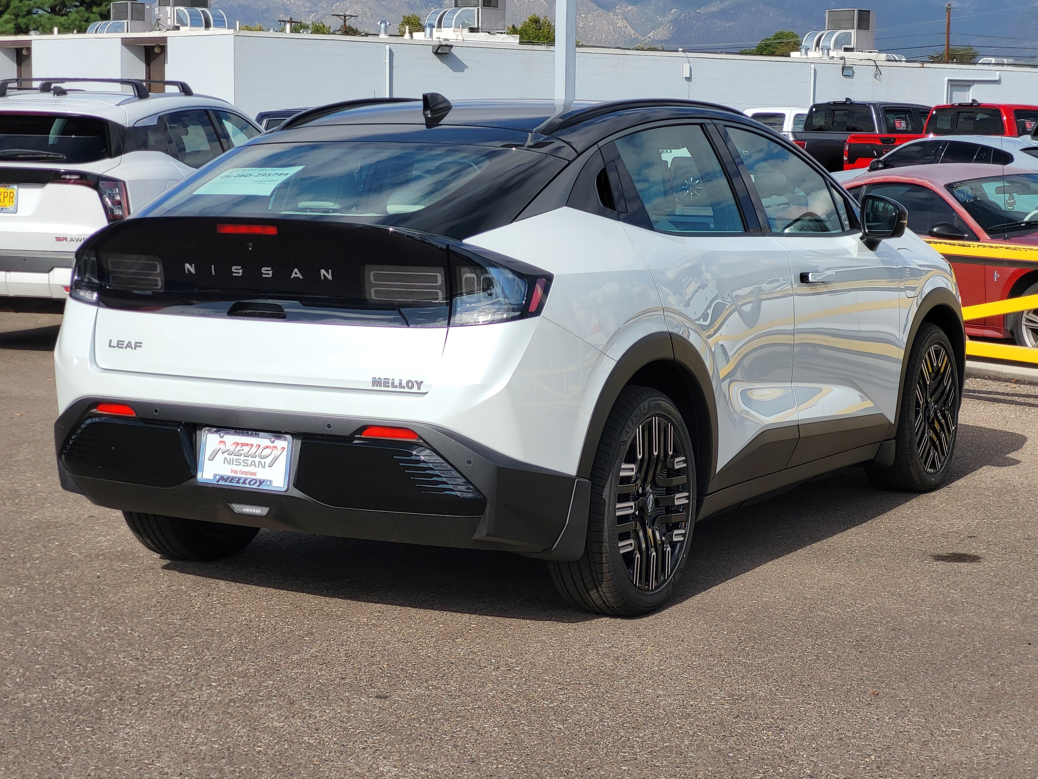 New 2026 Nissan Leaf Platinum+ w/ Cargo Package (Platinum+) FWD image 7