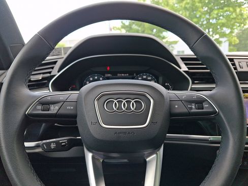 Certified 2025 Audi Q3 2.0T Premium w/ Convenience Package AWD/4WD image 19
