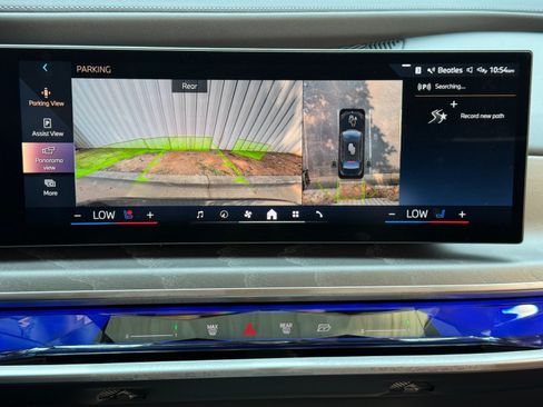 Used 2025 BMW i7 xDrive60 w/ Executive Package AWD/4WD image 32