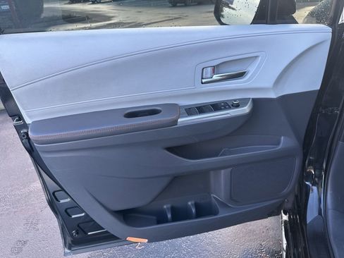 Used 2021 Toyota Sienna XSE image 24